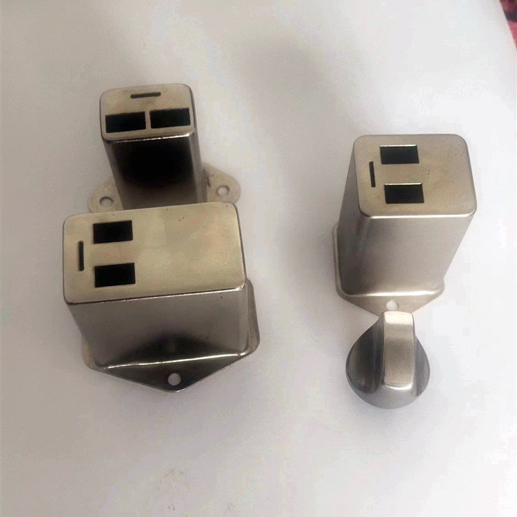 沖壓模具的設(shè)計是一項嚴(yán)謹(jǐn)?shù)募夹g(shù)工作